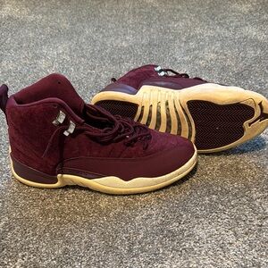Air Jordan Retro 12 Bordeaux Sneakers